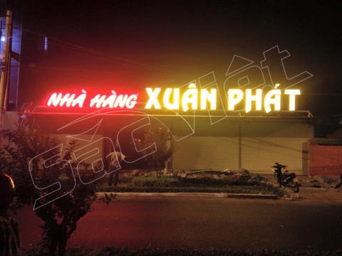 BẢNG HIỆU CHỮ NỔI